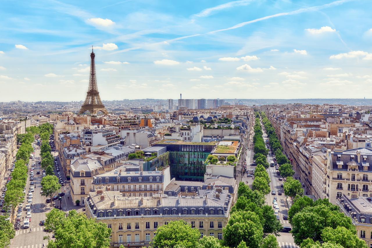 Paris skyline